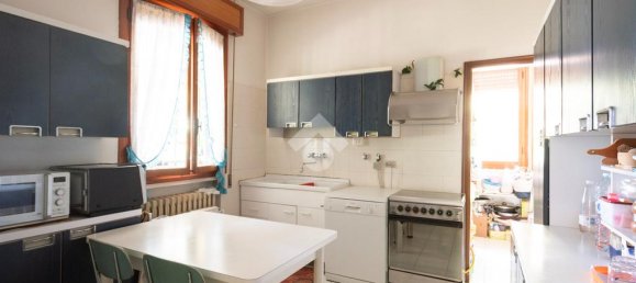 3 Schlafzimmer Haus in Carpi, Italy, Nr. 320821 7