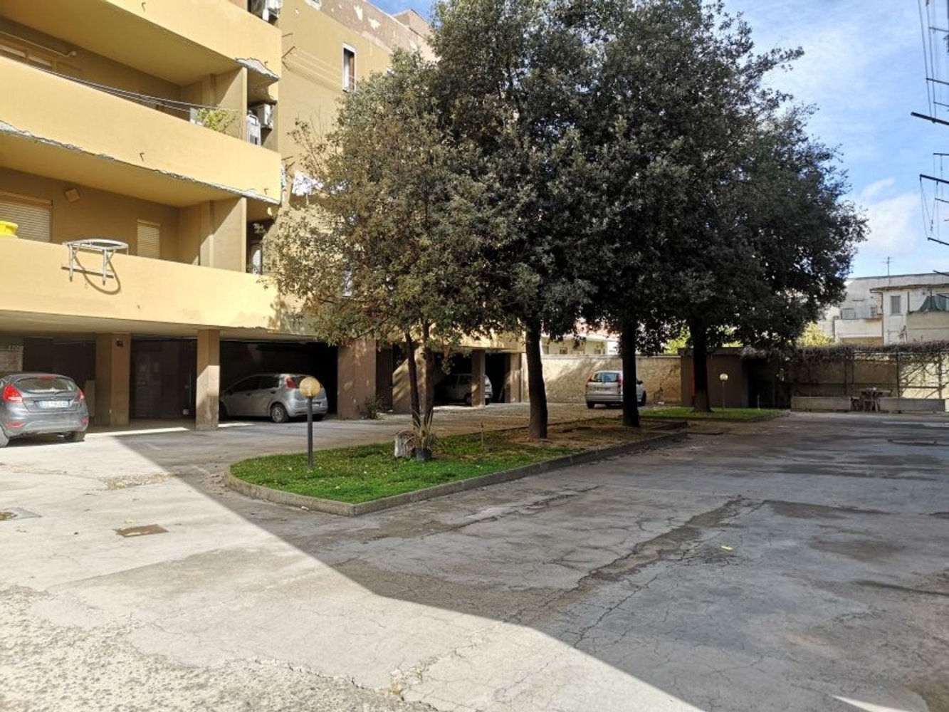 5 rooms Apartment in Selargius, Italy No. 164846