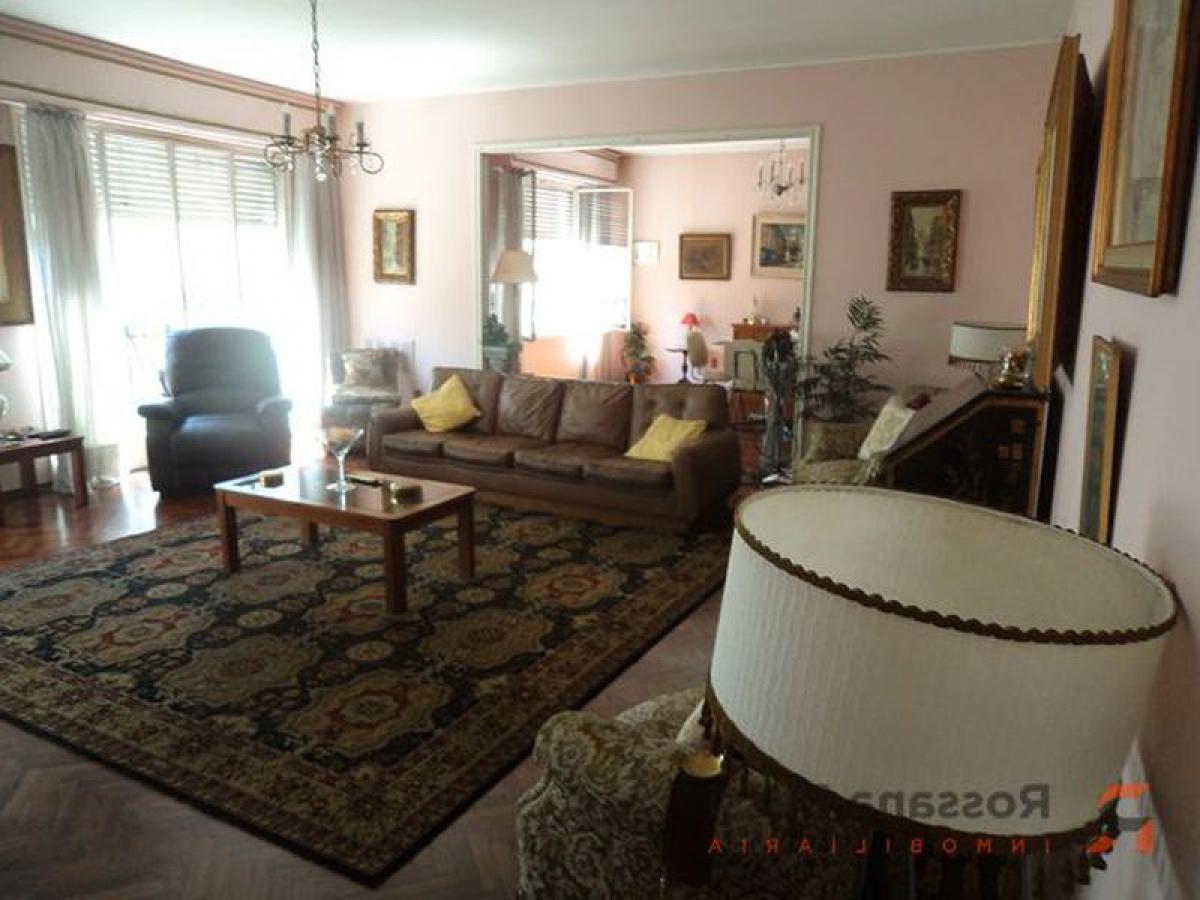 Apartamento de 3 dormitorios en Montevideo, Uruguay No. 12744