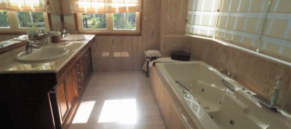 8 bedrooms Villa in Elche, Spain No. 2562 27