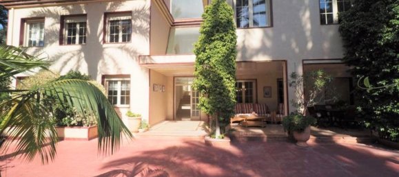 8 bedrooms Villa in Elche, Spain No. 2562 3