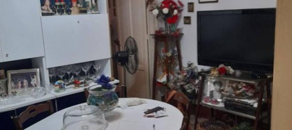 3 rooms Apartment in Palermo, Italy No. 40292 5