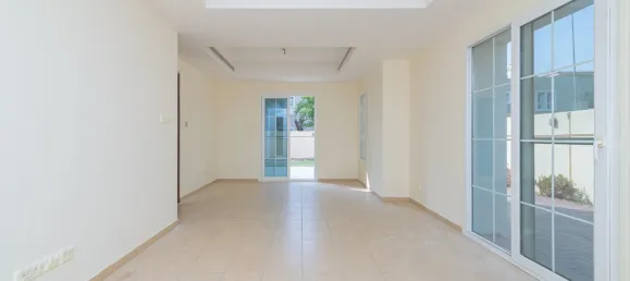 3 bedrooms Townhouse in Arabian Ranches, UAE No. 108473 4