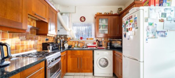 2 bedrooms House in Hayes, United Kingdom No. 9813 12