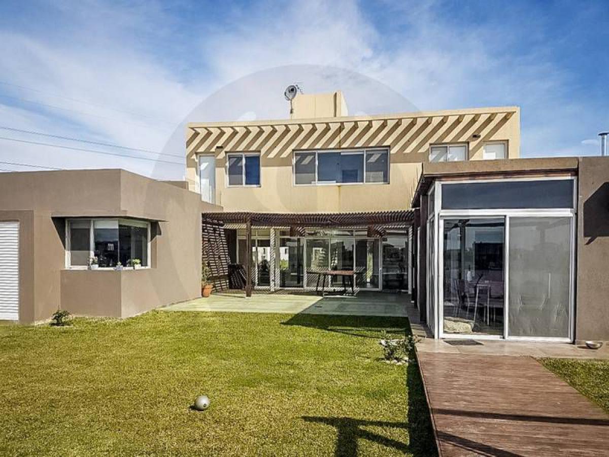 3 غرف نوم منزل في Tigre, Argentina رقم 102866