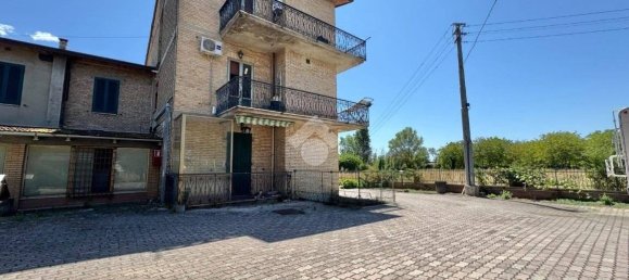 3 bedrooms Apartment in Assisi, Italy No. 280729 3