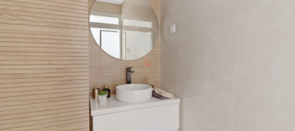 2 bedrooms Apartment in Lisbon, Portugal No. 157860 9