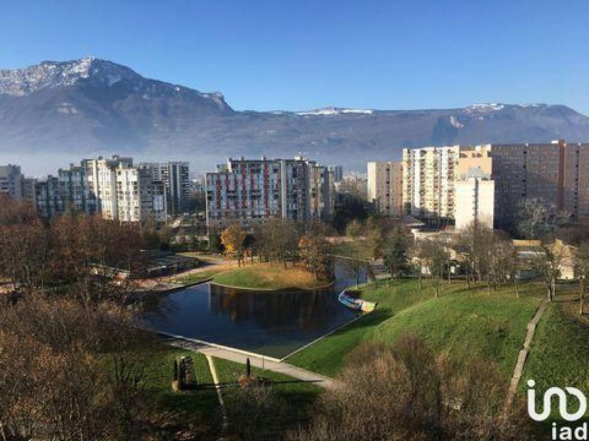 شقة 3 غرف نوم  في Grenoble, France رقم 30425