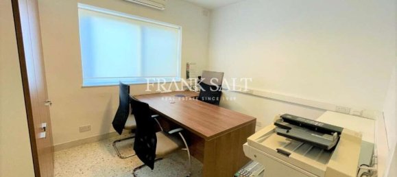 Bureau à Swieqi, Malta 130m² No. 12358 11