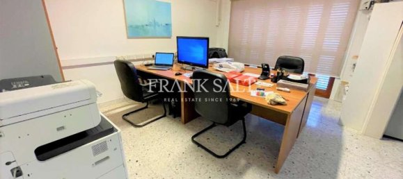 Bureau à Swieqi, Malta 130m² No. 12358 10