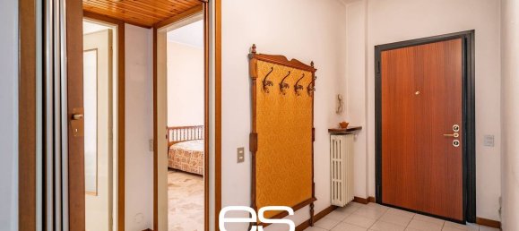 3 rooms Apartment in Besana in Brianza, Italy No. 225619 6