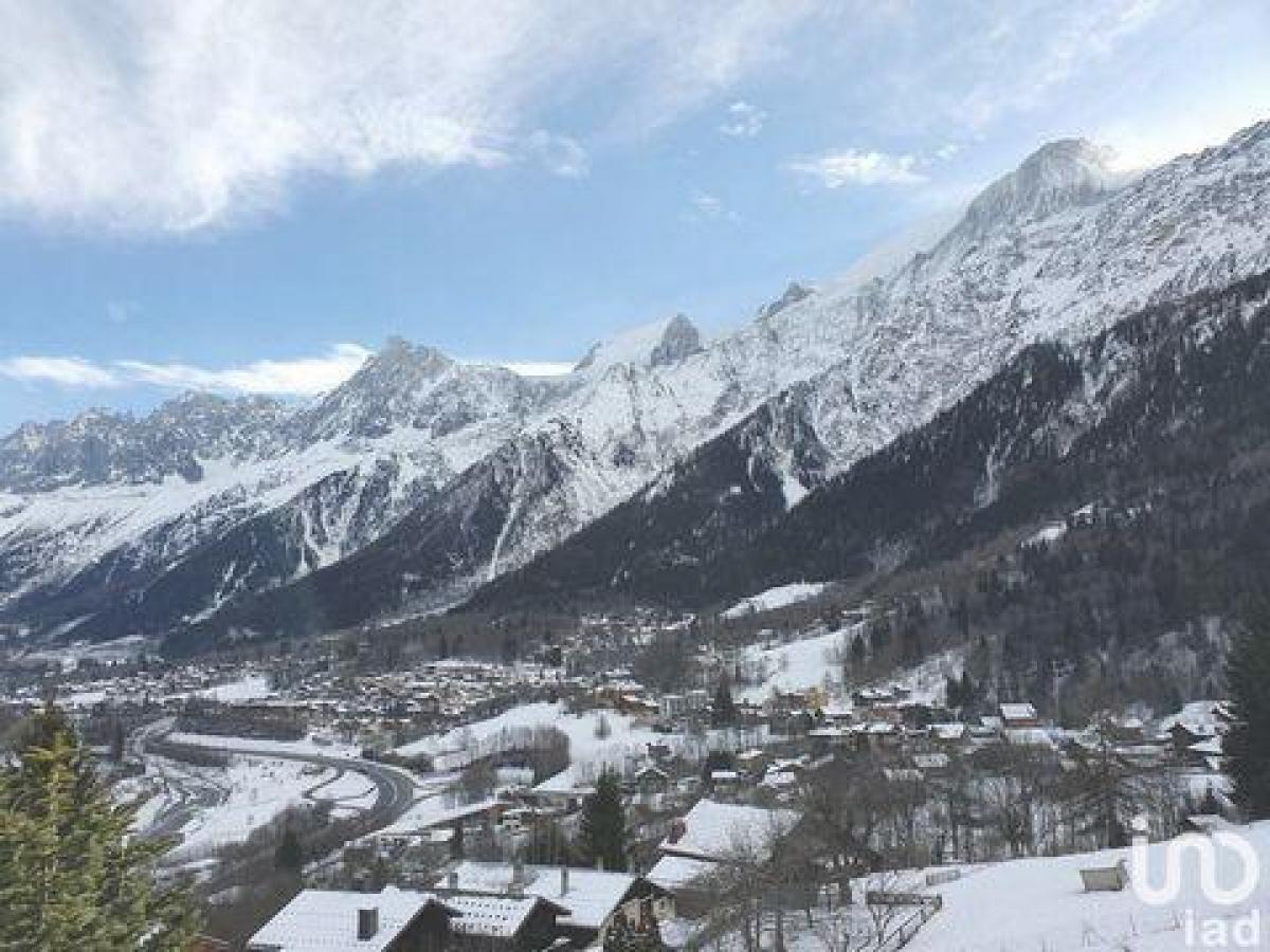 Кондоминиум  с 2 спальнями в Лез-Уш, Франция № 28560