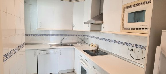 Apartamento de 2 dormitorios en Marbella, Spain No. 44975 13