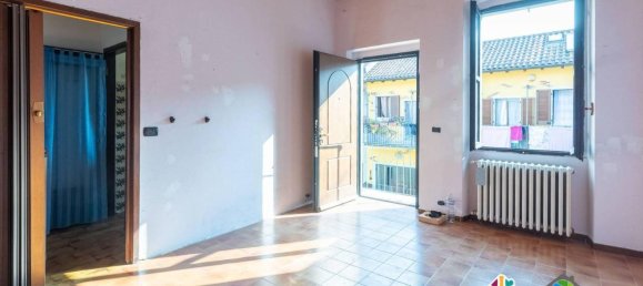 Apartamento de 2 divisões em Carate Brianza, Italy N.º 21015 16