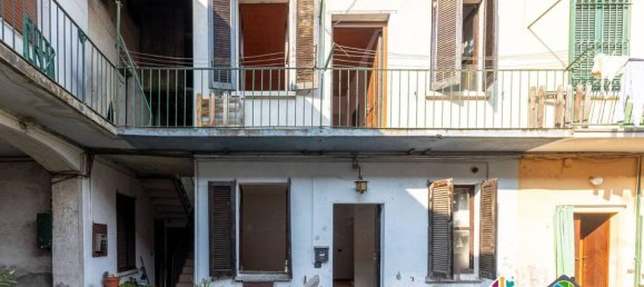 Apartamento de 2 divisões em Carate Brianza, Italy N.º 21015 8