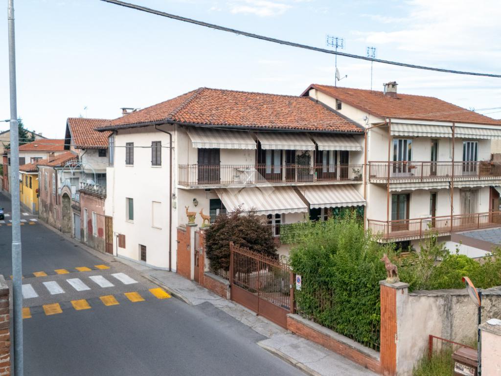 3 غرف نوم شقة في Verzuolo, Italy رقم 305707