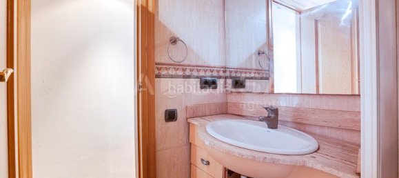 3 Schlafzimmer Wohnung in Sant Marti, Spain, Nr. 145036 5