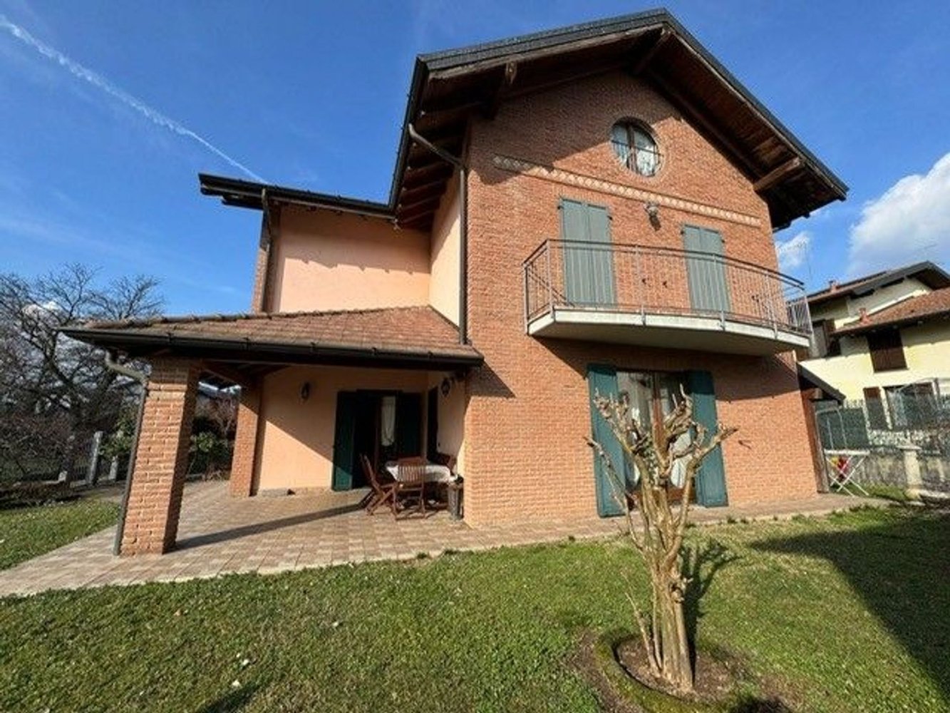 5-salle Villa à Malnate, Italy No. 134872