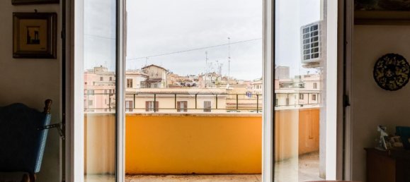 5 rooms Apartment in Rome, Italy No. 36328 3