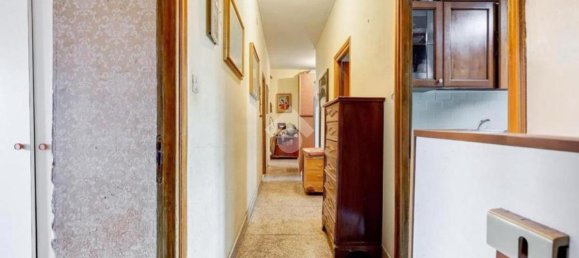 5 rooms Apartment in Rome, Italy No. 36328 23