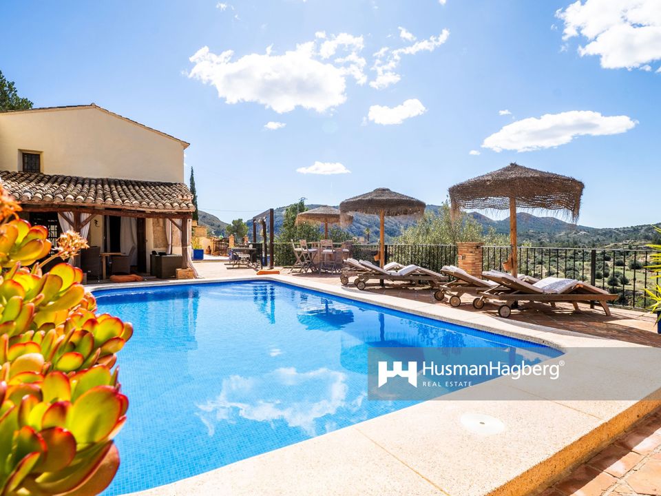 3 bedrooms House in Relleu, Spain No. 279536