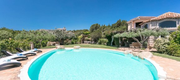 6 bedrooms Villa in Arzachena, Italy No. 59625 2