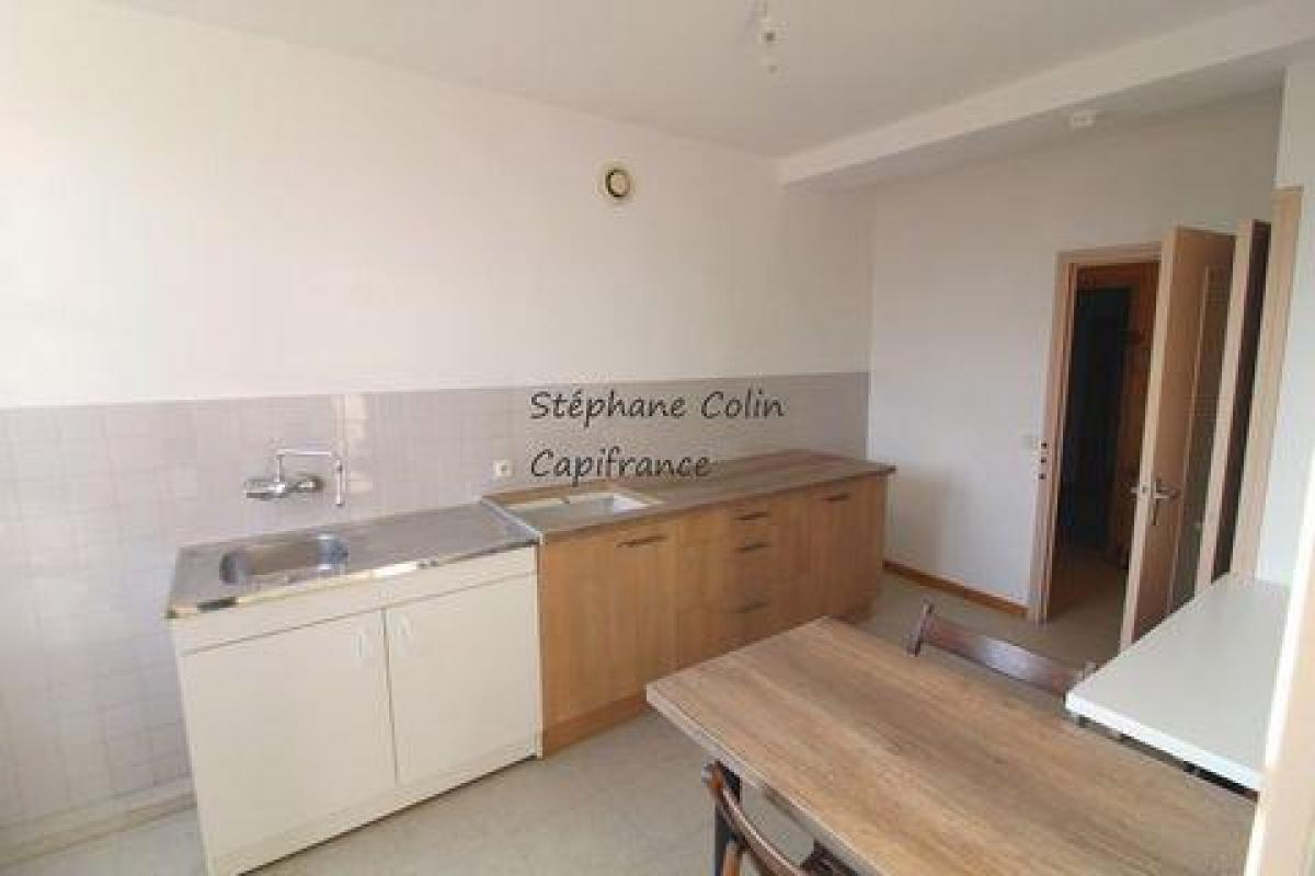 2 bedrooms Condo in Tullins, France No. 25801
