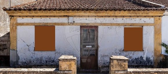 3 bedrooms House in Abrantes, Portugal No. 29085 2