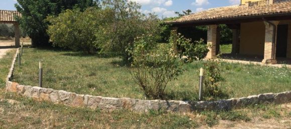 Вилла с 3 спальнями в Сан Сальво, Италия № 237177 2