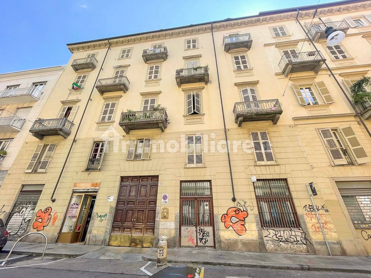 1 bedroom Apartment in Turin, Italy No. 287013