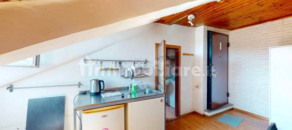 1 bedroom Apartment in Turin, Italy No. 287013 2