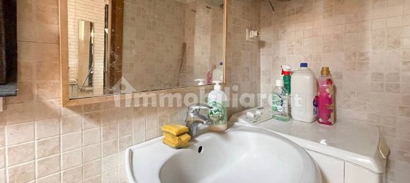 1 bedroom Apartment in Turin, Italy No. 287013 12