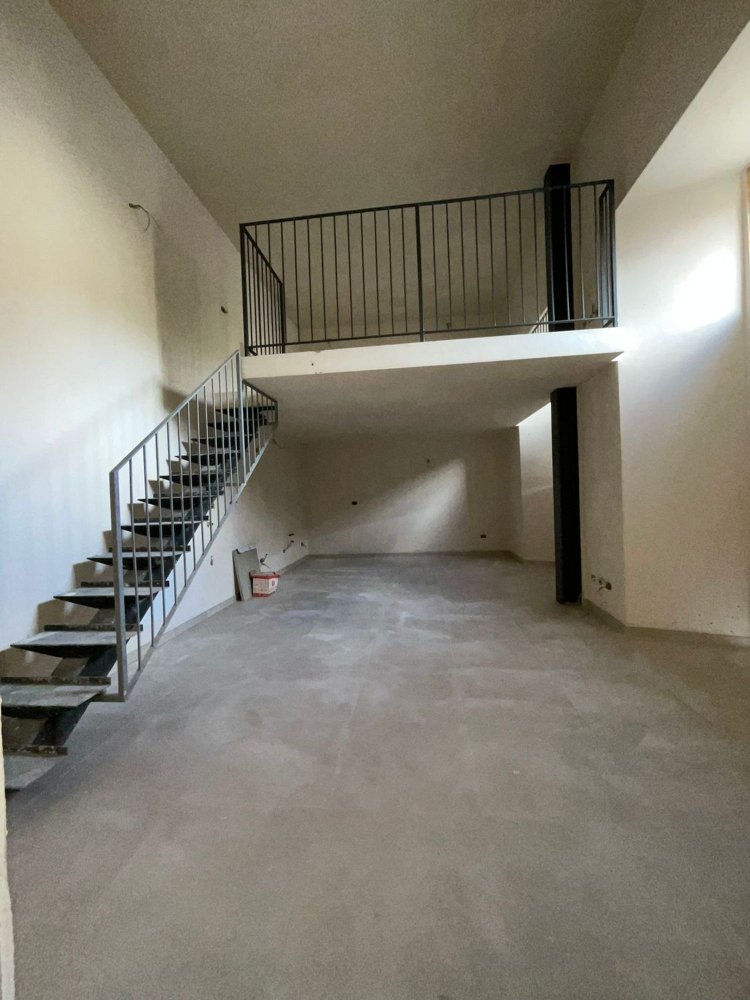 Квартира с 2 спальнями в Каннобио, Италия № 310713