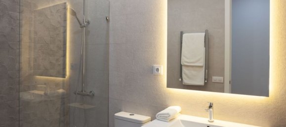 2 bedrooms Apartment in Madrid, Spain No. 25144 20