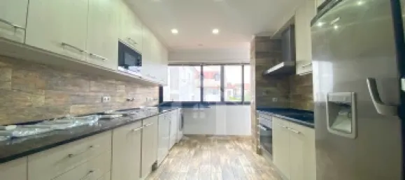 4 bedrooms Duplex in Cascais, Portugal No. 93817 6