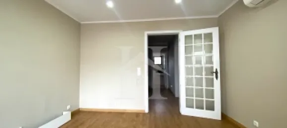 4 bedrooms Duplex in Cascais, Portugal No. 93817 3