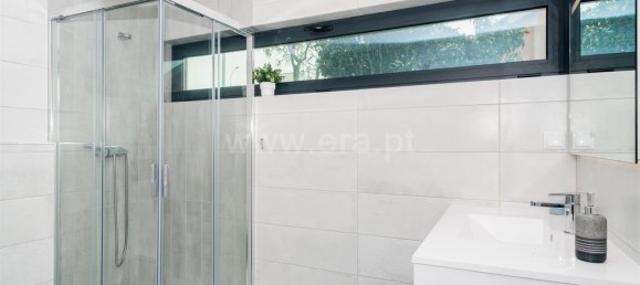 Casa T5 em Porto Salvo, Portugal N.º 43031 6