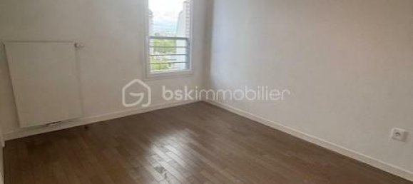 1 bedroom Apartment in Joinville-le-Pont, France No. 350320 6