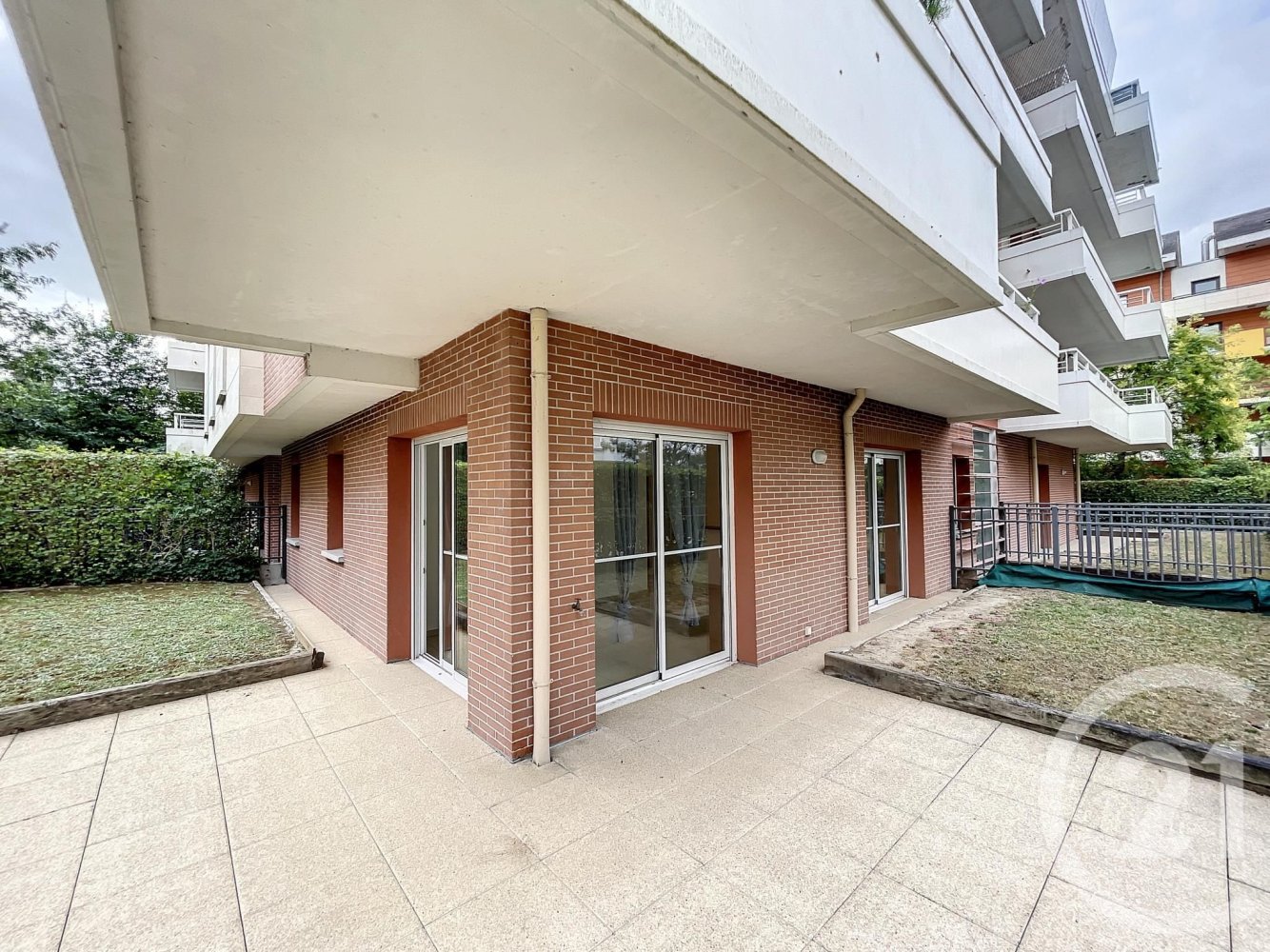 2 bedrooms Apartment in Orleans, France No. 251486