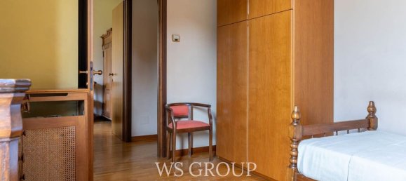 5 rooms Apartment in Monza, Italy No. 217037 14