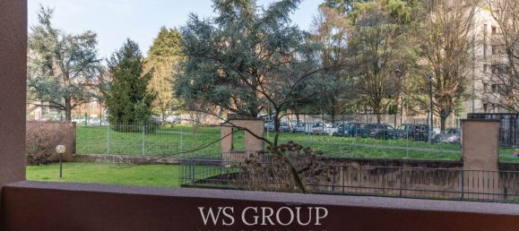 5 rooms Apartment in Monza, Italy No. 217037 8