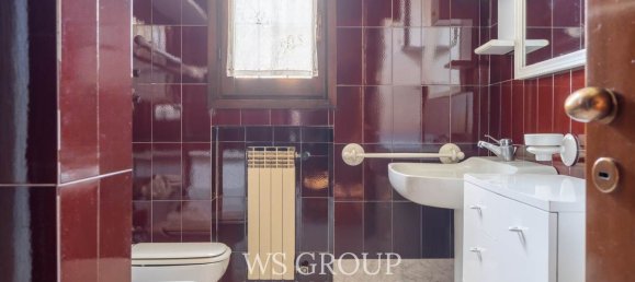 5 rooms Apartment in Monza, Italy No. 217037 17