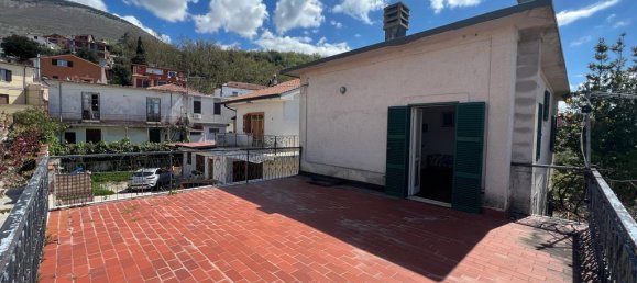 3 غرف نوم منزل في Pescosolido, Italy رقم 80529 38