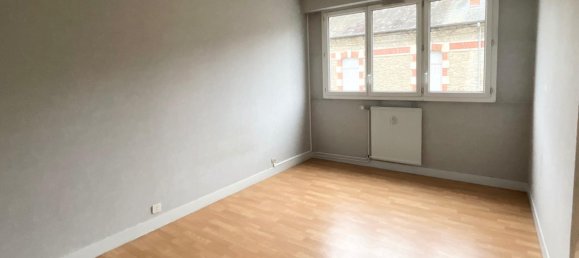 Apartamento de 3 dormitorios en Bourges, France No. 84691 4