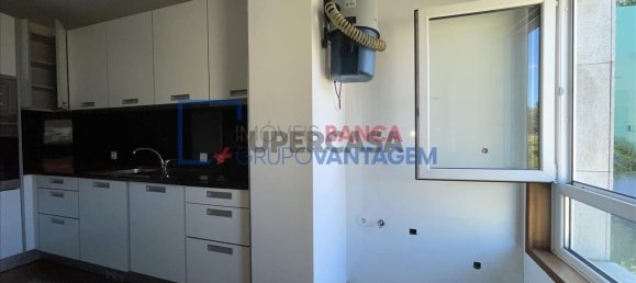 3 Schlafzimmer Wohnung in Porto, Portugal, Nr. 224009 12