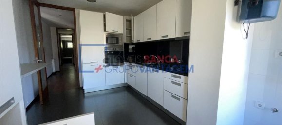 3 Schlafzimmer Wohnung in Porto, Portugal, Nr. 224009 9