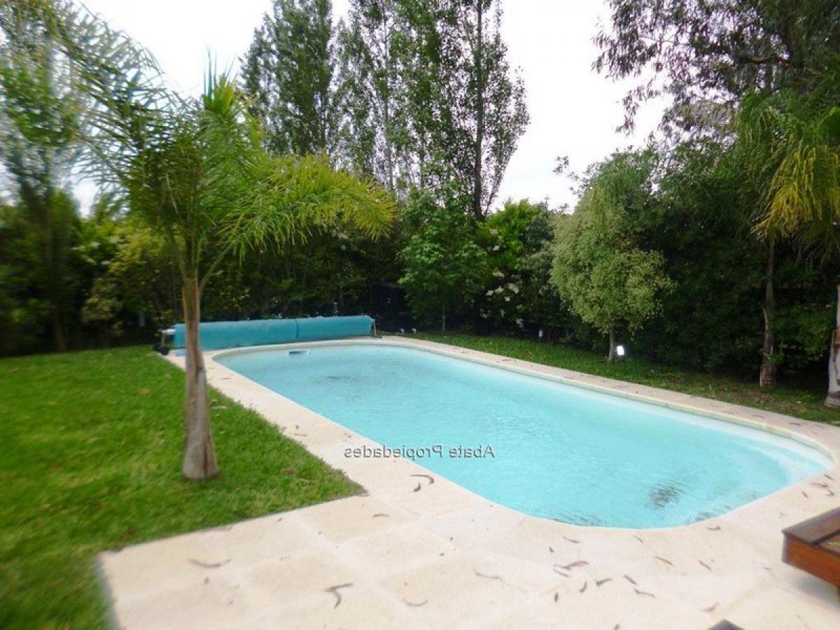 3 bedrooms House in Canelones, Uruguay No. 9346