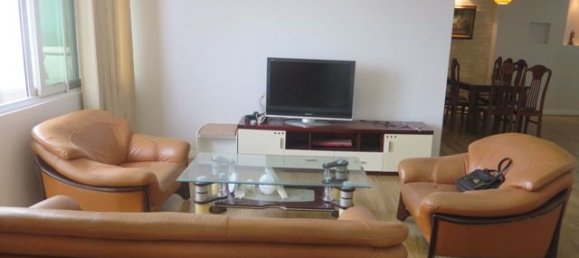 4 bedrooms Apartment in Tay Ho, Vietnam No. 3784 5