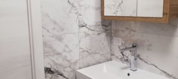 5 rooms Apartment in Bergamo, Italy No. 257399 9