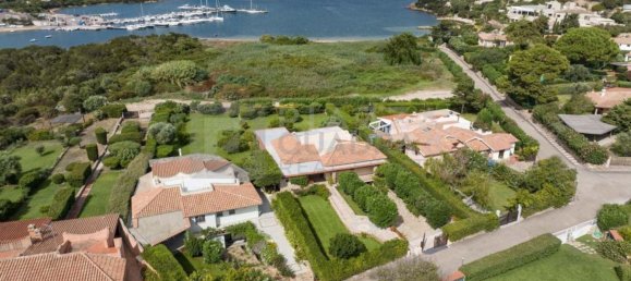 Villa de 5 dormitorios en Arzachena, Italy No. 362586 5